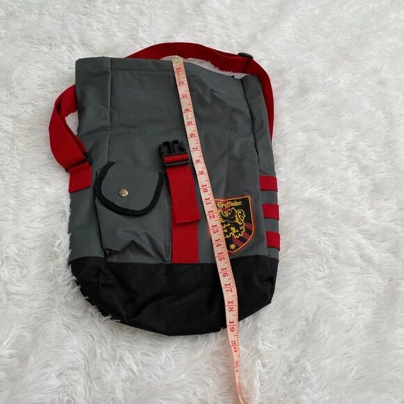 Harry Potter Gryffindor Messenger Bag In Gray and Red One Size - Picture 5 of 7